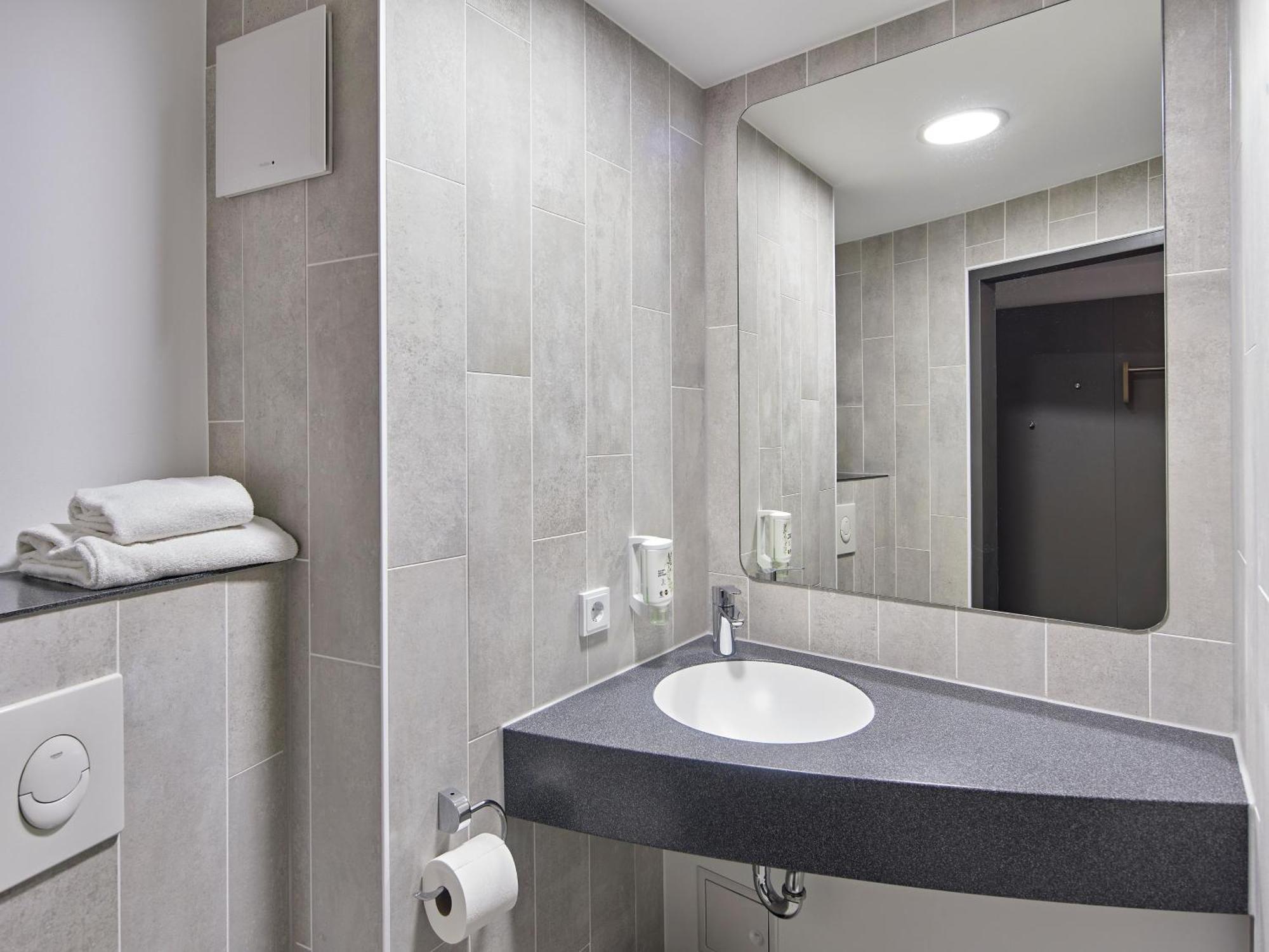 B&B Hotel Koeln-Messe מראה חיצוני תמונה